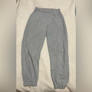 BRANDY MELVILLE SWEATPANTS